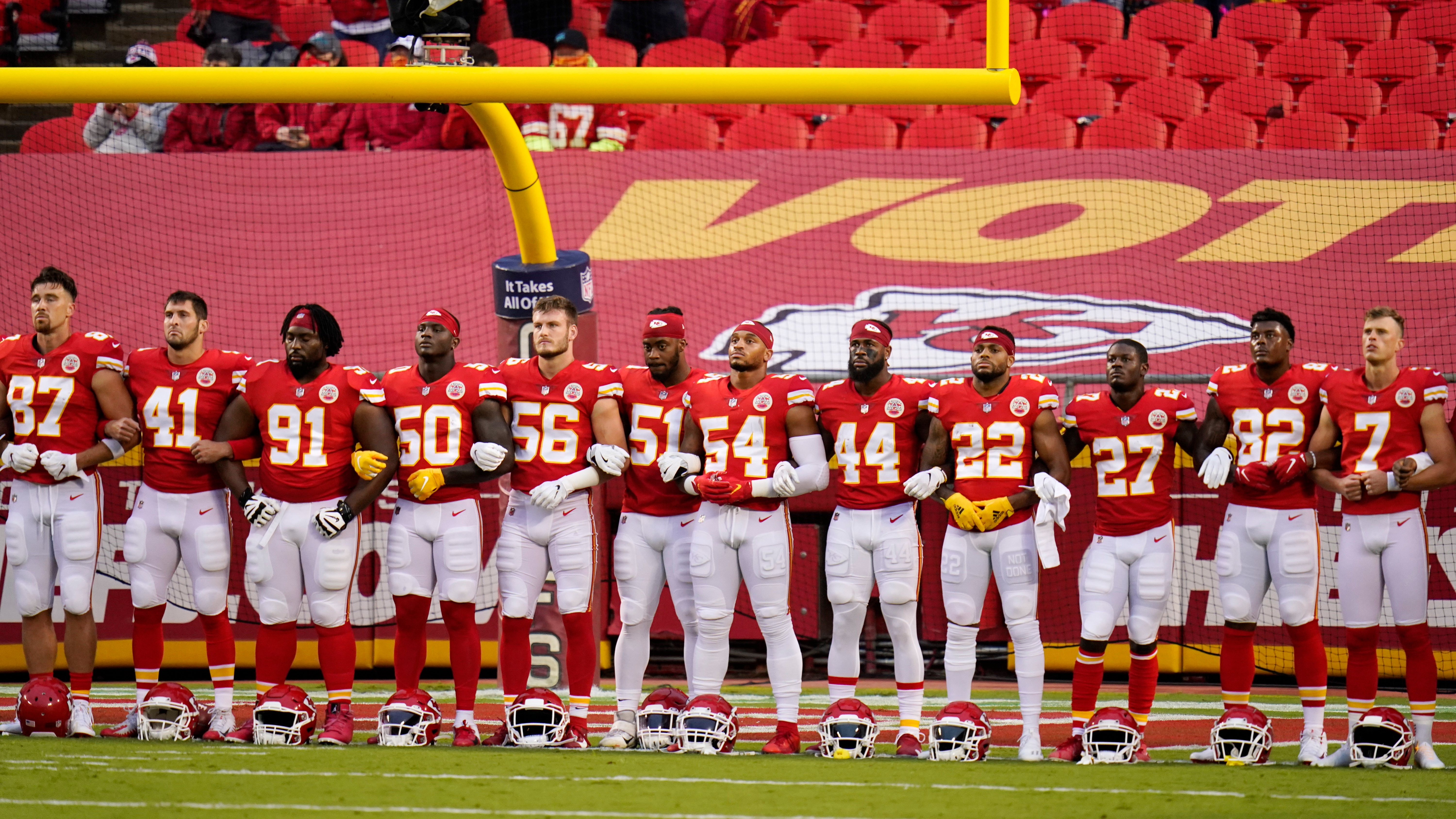 chiefs group picture 0025