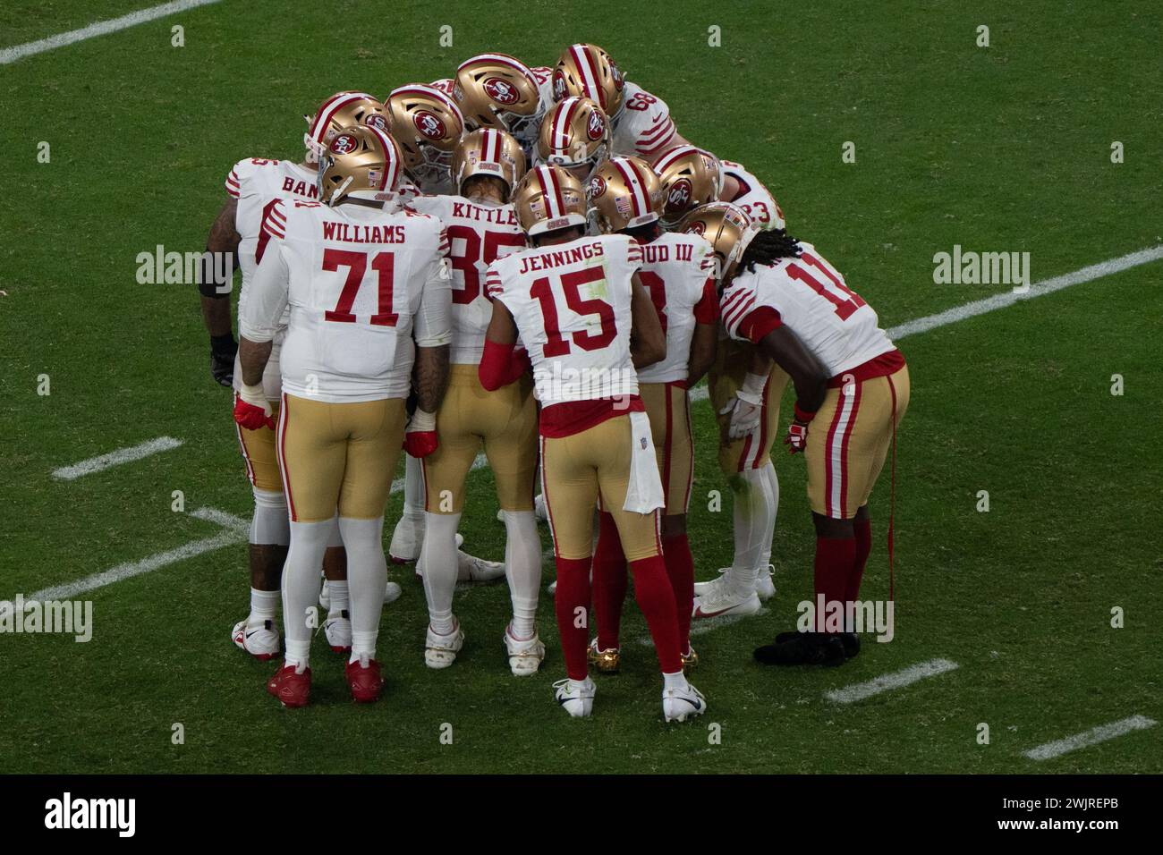 chiefs huddle breakdown