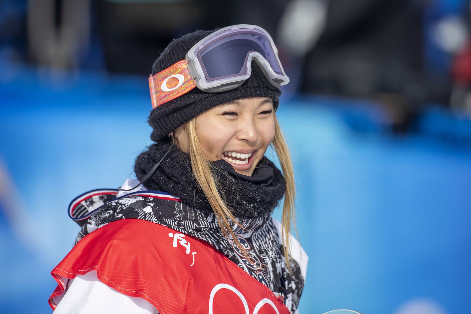 Chloe Kim snowboarding