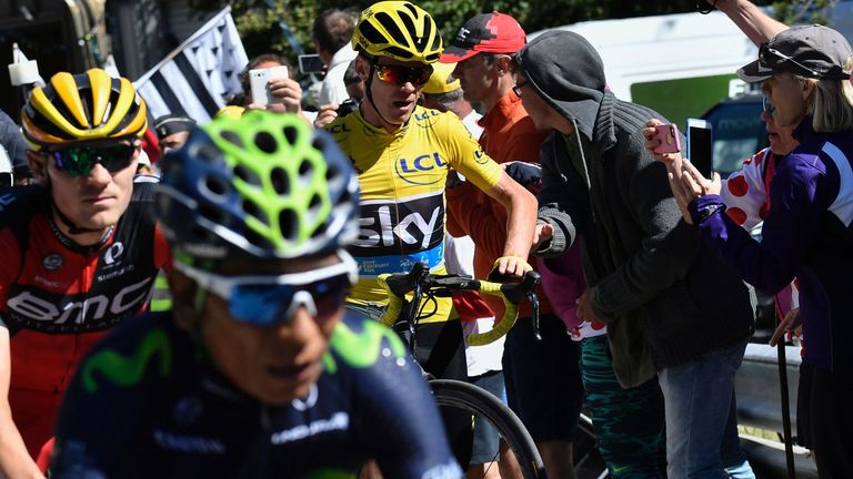 chris froome running 0012