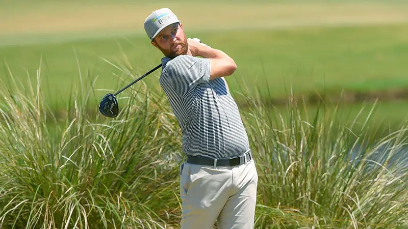 Chris Kirk putting style