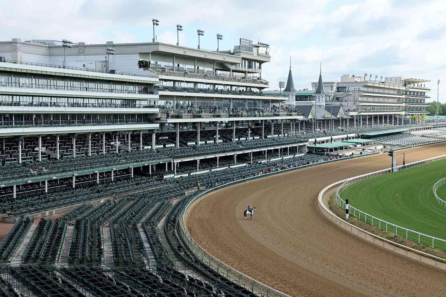 churchill downs kentucky derby 2023 0013