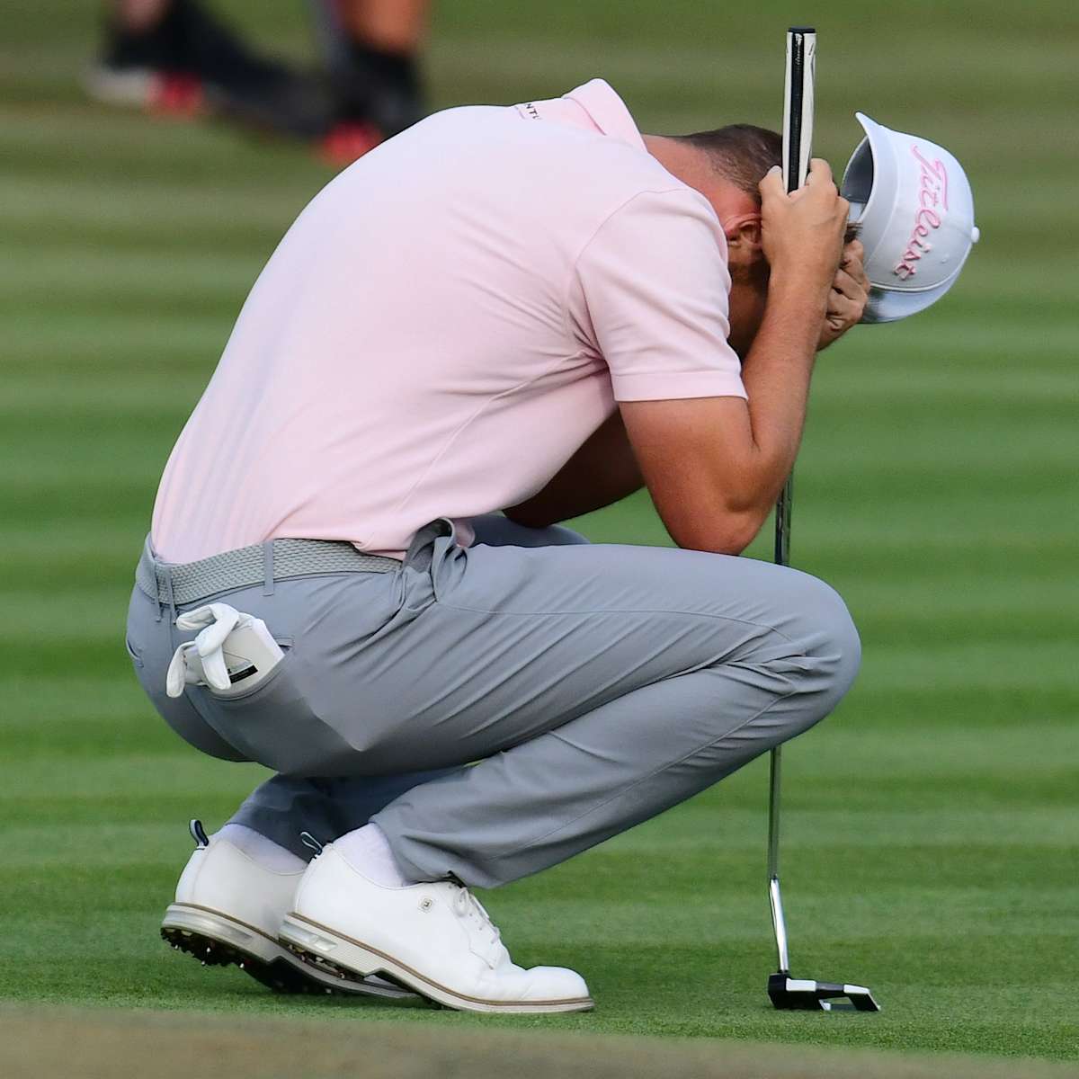 clark missed golf putt