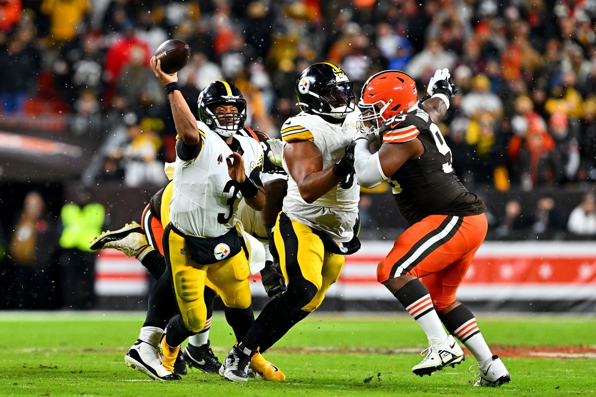 Cleveland Browns fan gear