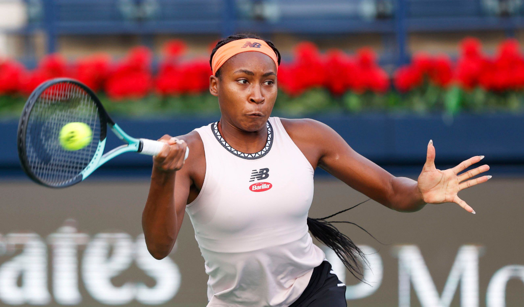 Coco Gauff forehand comparison