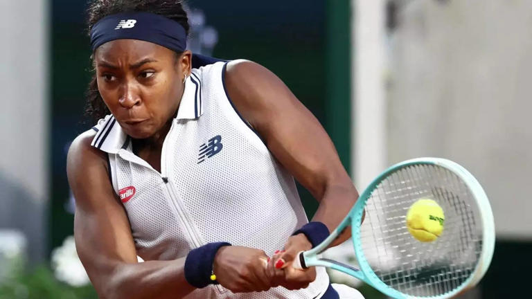 coco gauff forehand 0012