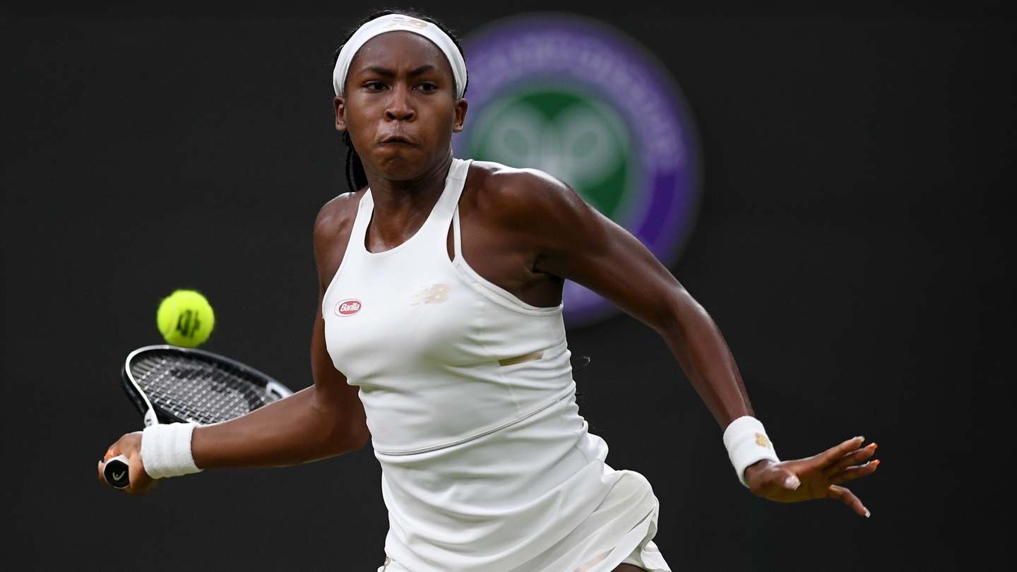 coco gauff forehand 0030