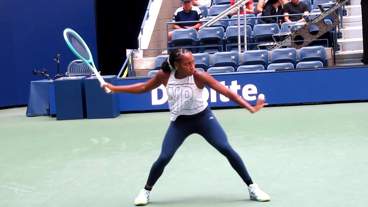 coco gauff forehand 0033