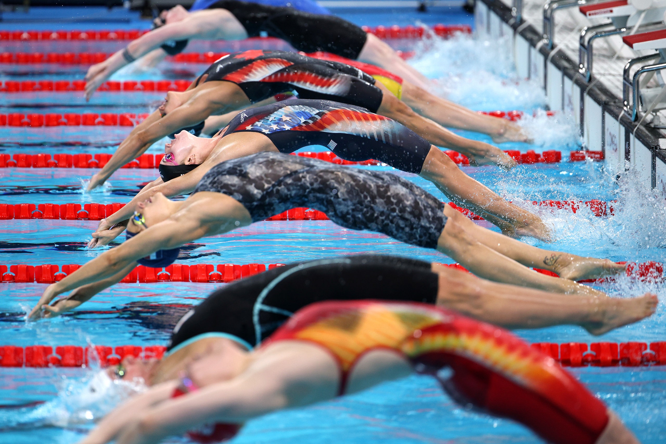 competitive swimming images