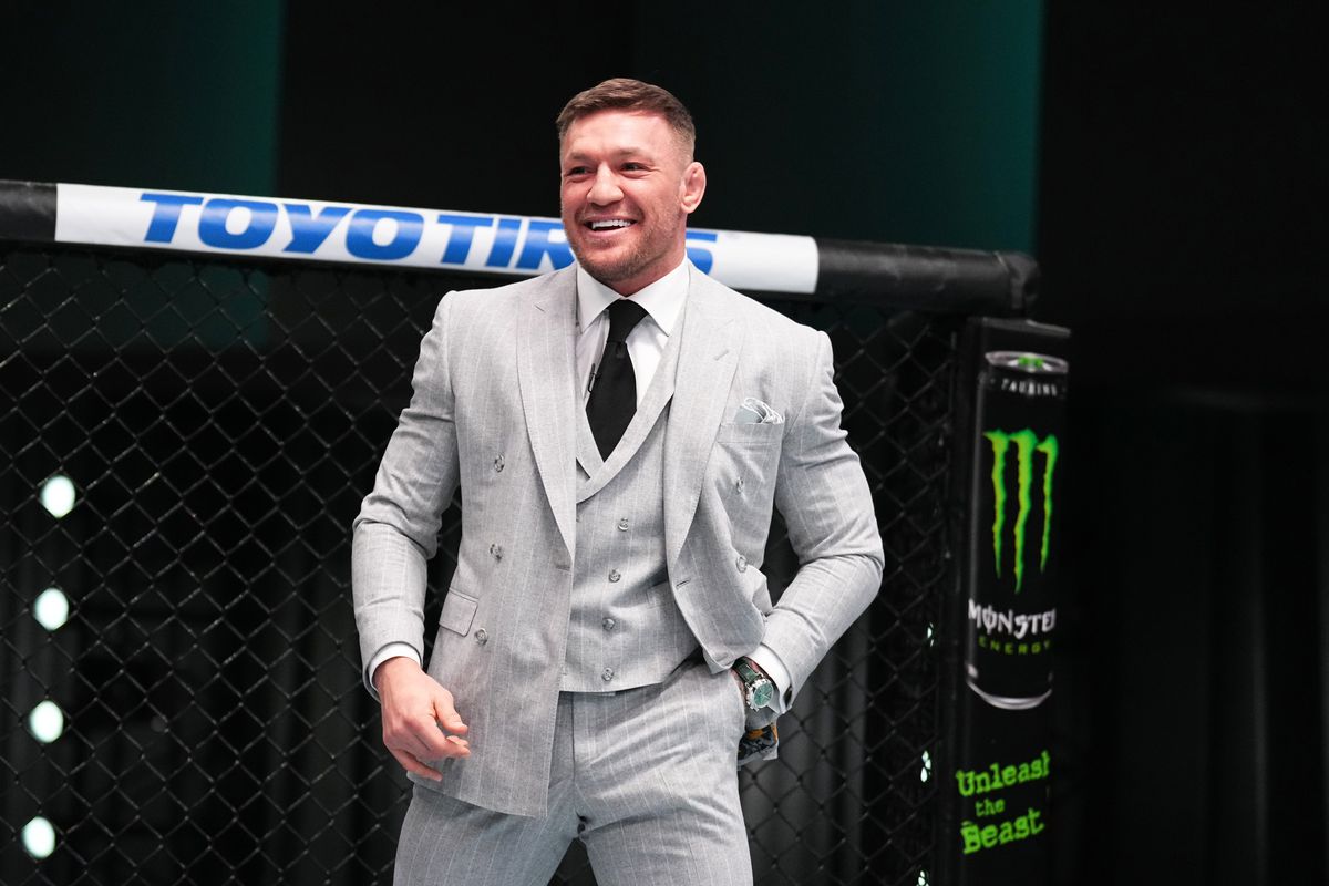 conor mcgregor money picture 0034