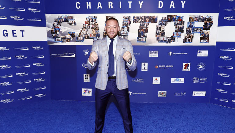 conor mcgregor money picture 0035