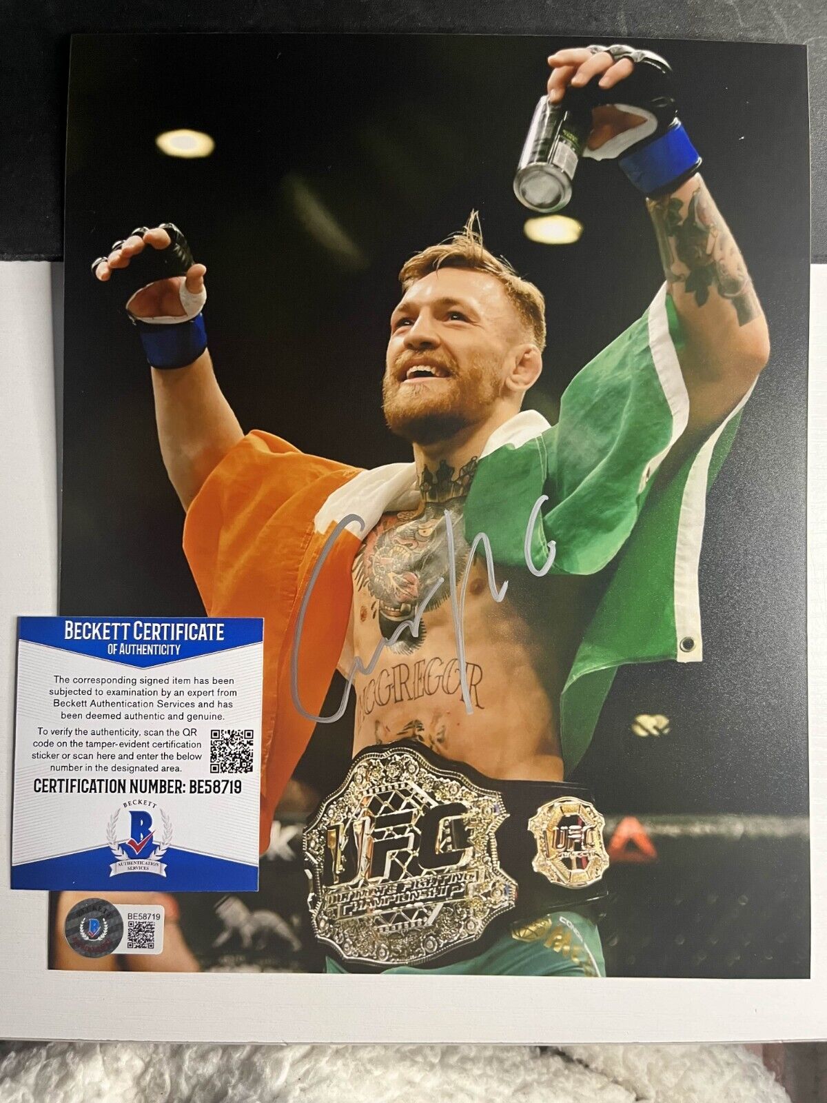 conor mcgregor signing posters 0043