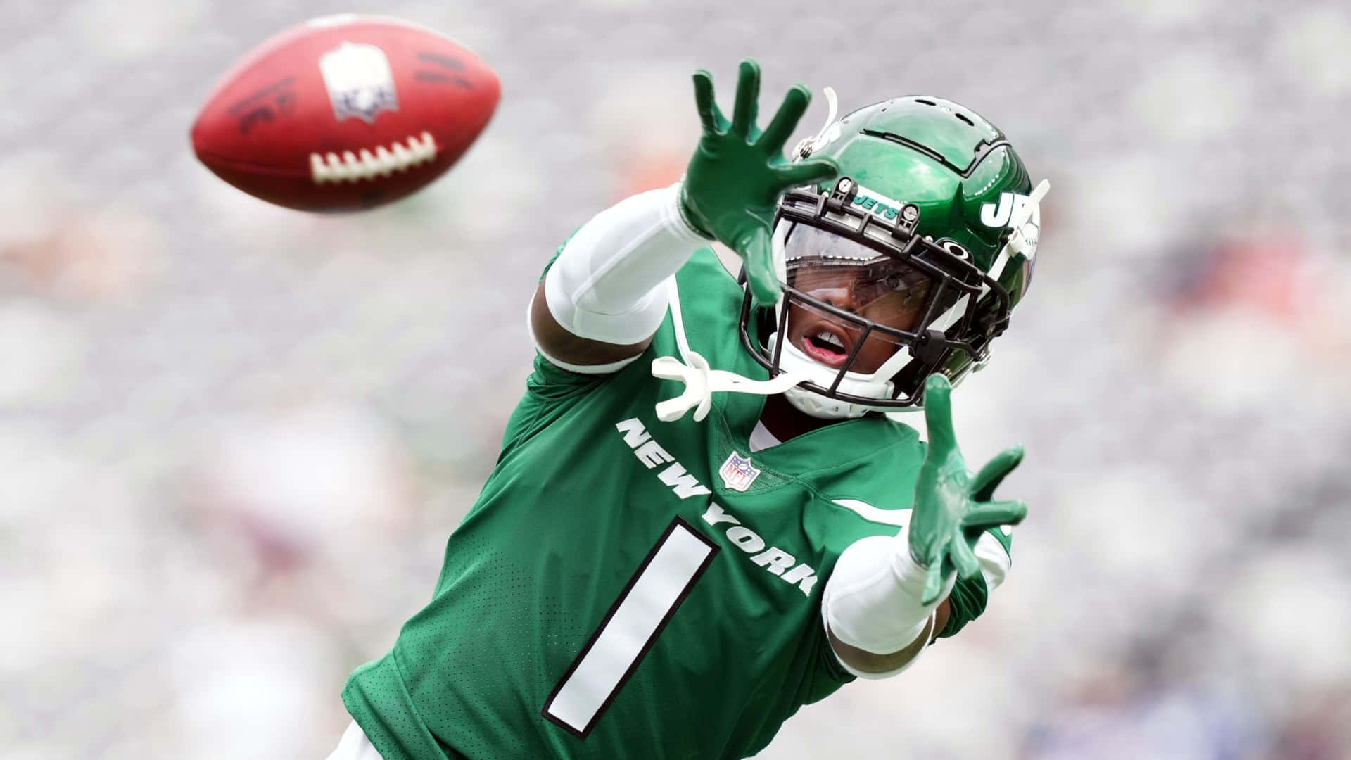 cool football catches wallpaper 0024