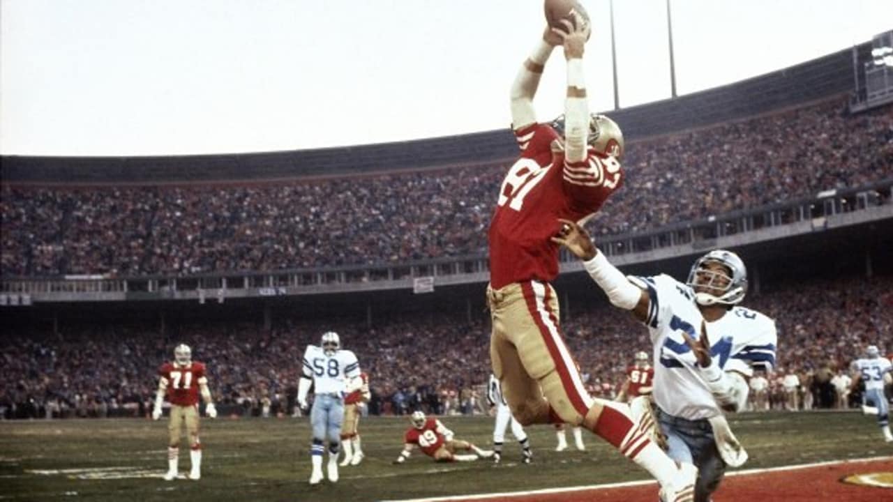 cool football catches wallpaper 0046