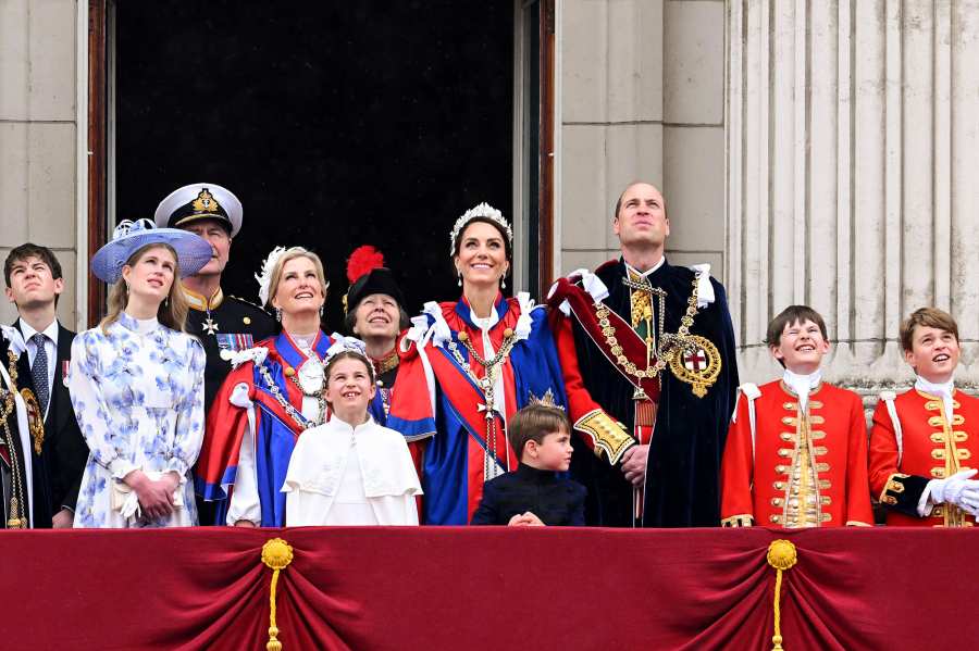 coronation balcony list 0015