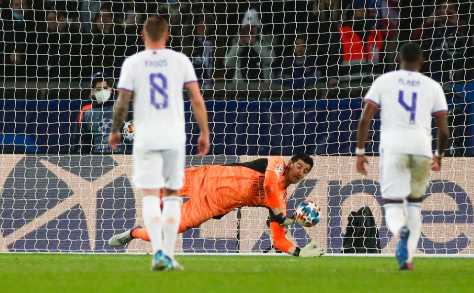 courtois save 0028