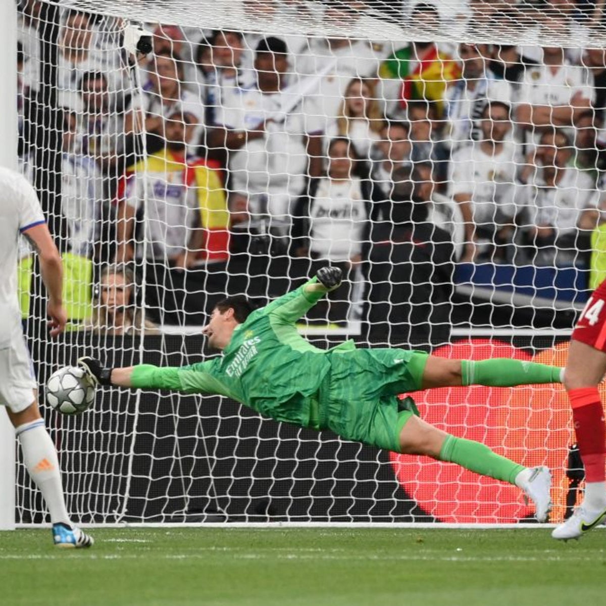 courtois save 0054