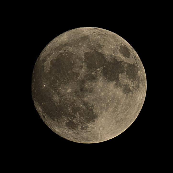 creative moon lighting