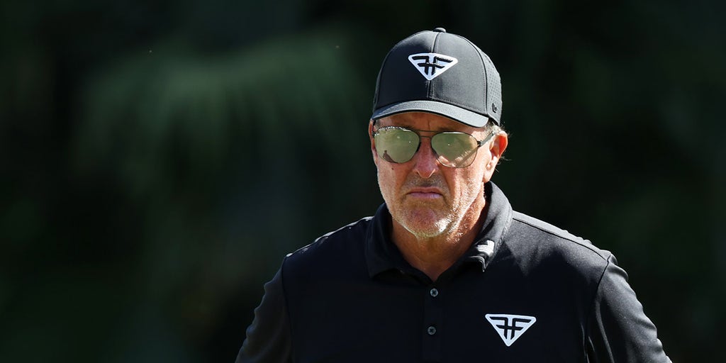 current picture of phil mickelson 0043