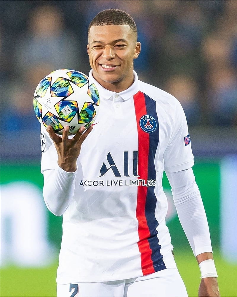 cute mbappe pfp