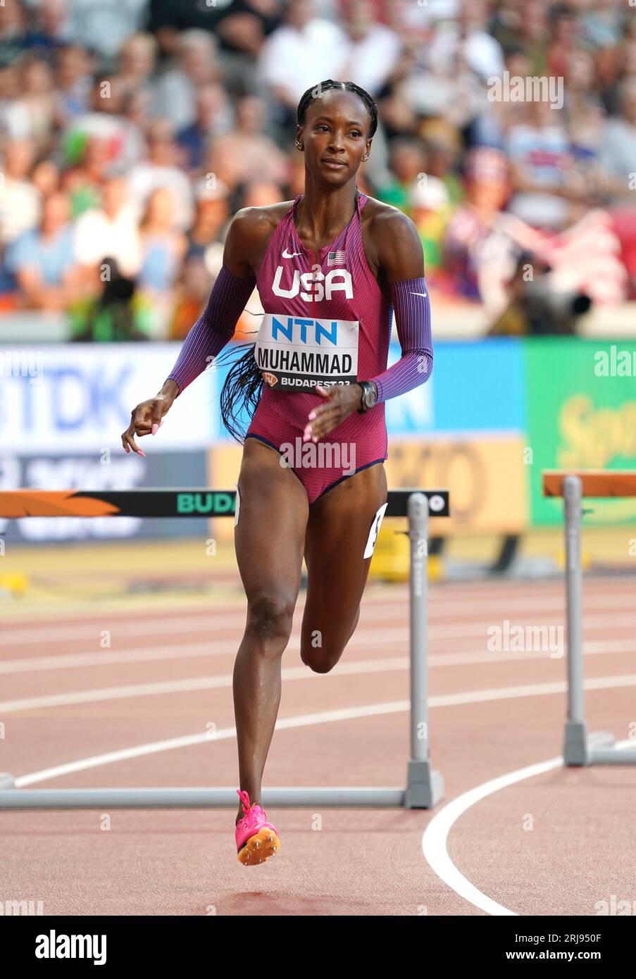 Dalilah Muhammad race schedule