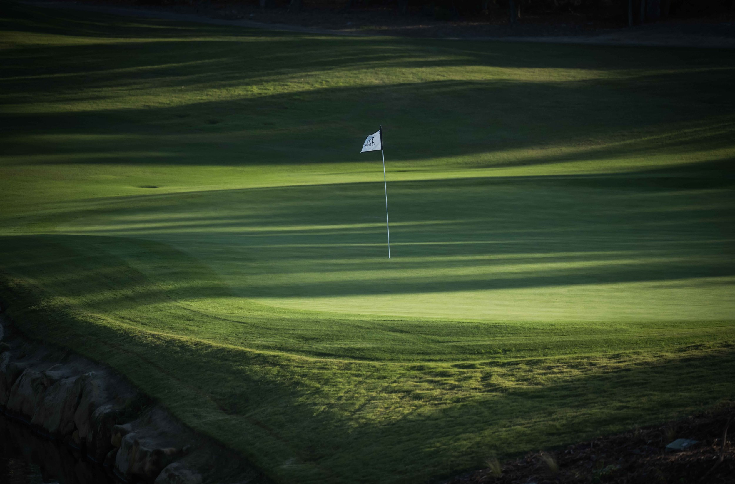 Dark golf course backgrounds 0042