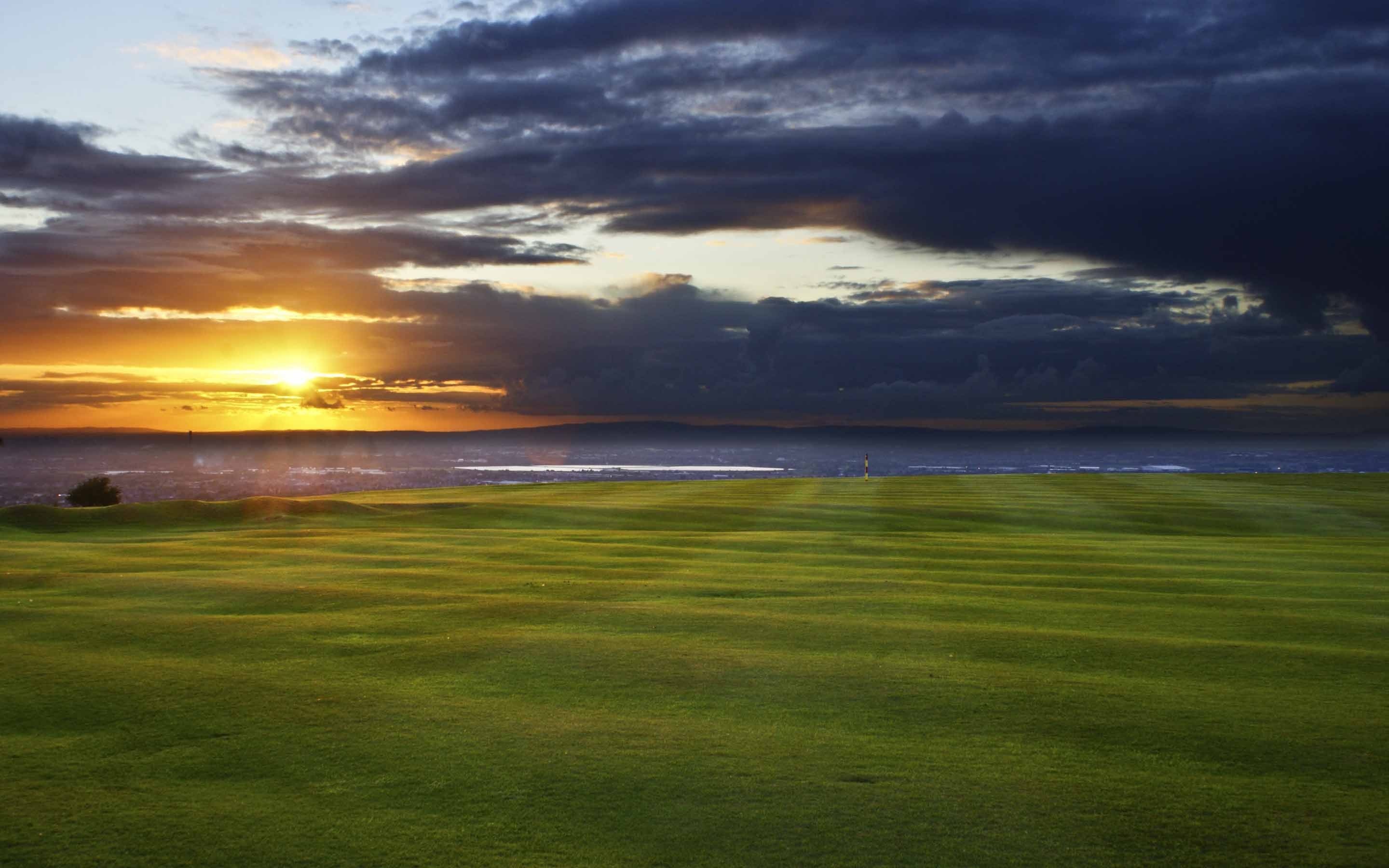Dark golf course backgrounds 0047