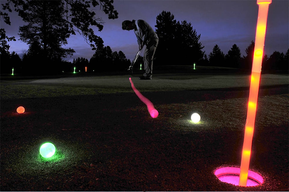 dark golf course image 0027