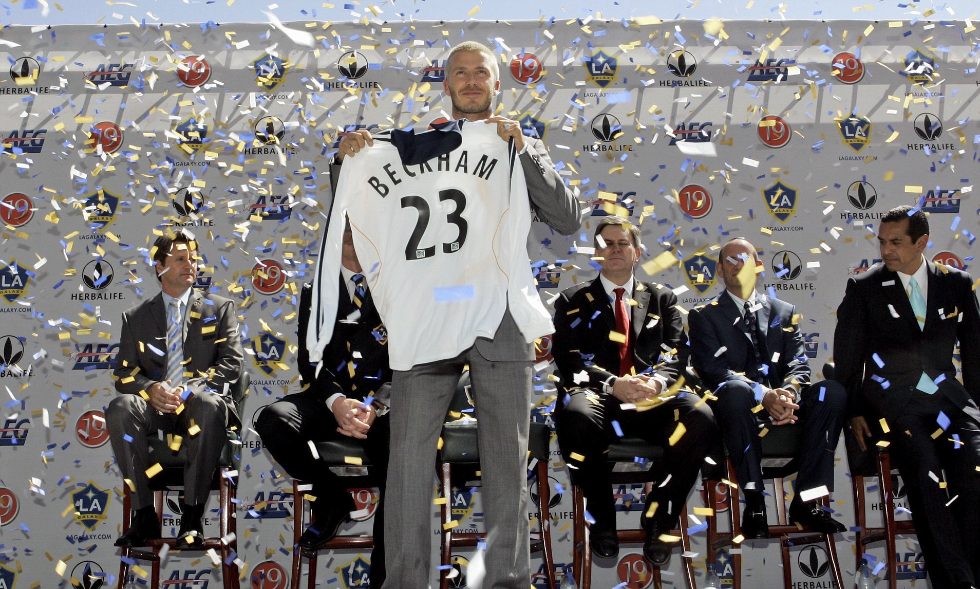 david beckham sign 0096
