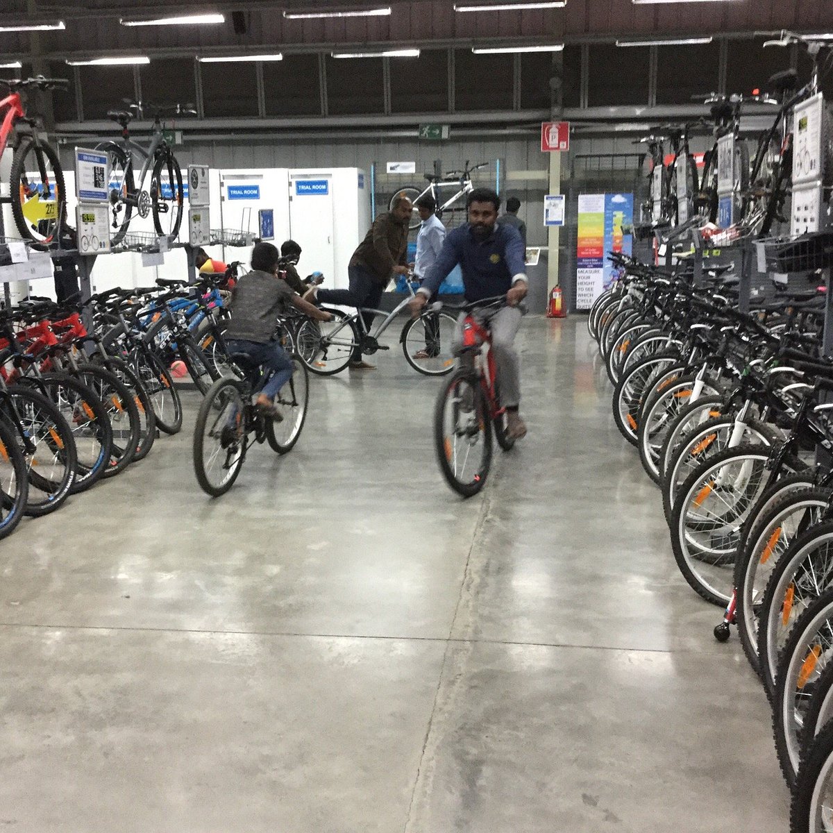 decathlon edinburgh 0011