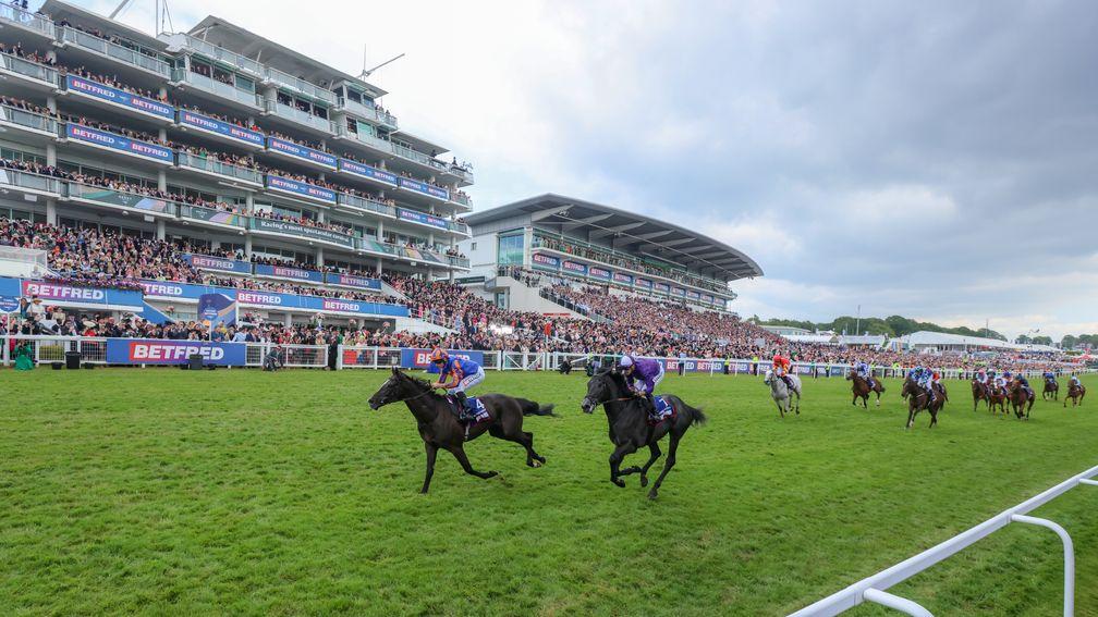 derby epsom 0038