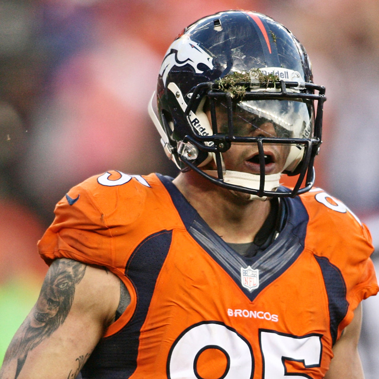 derek wolfe super bowl 0036