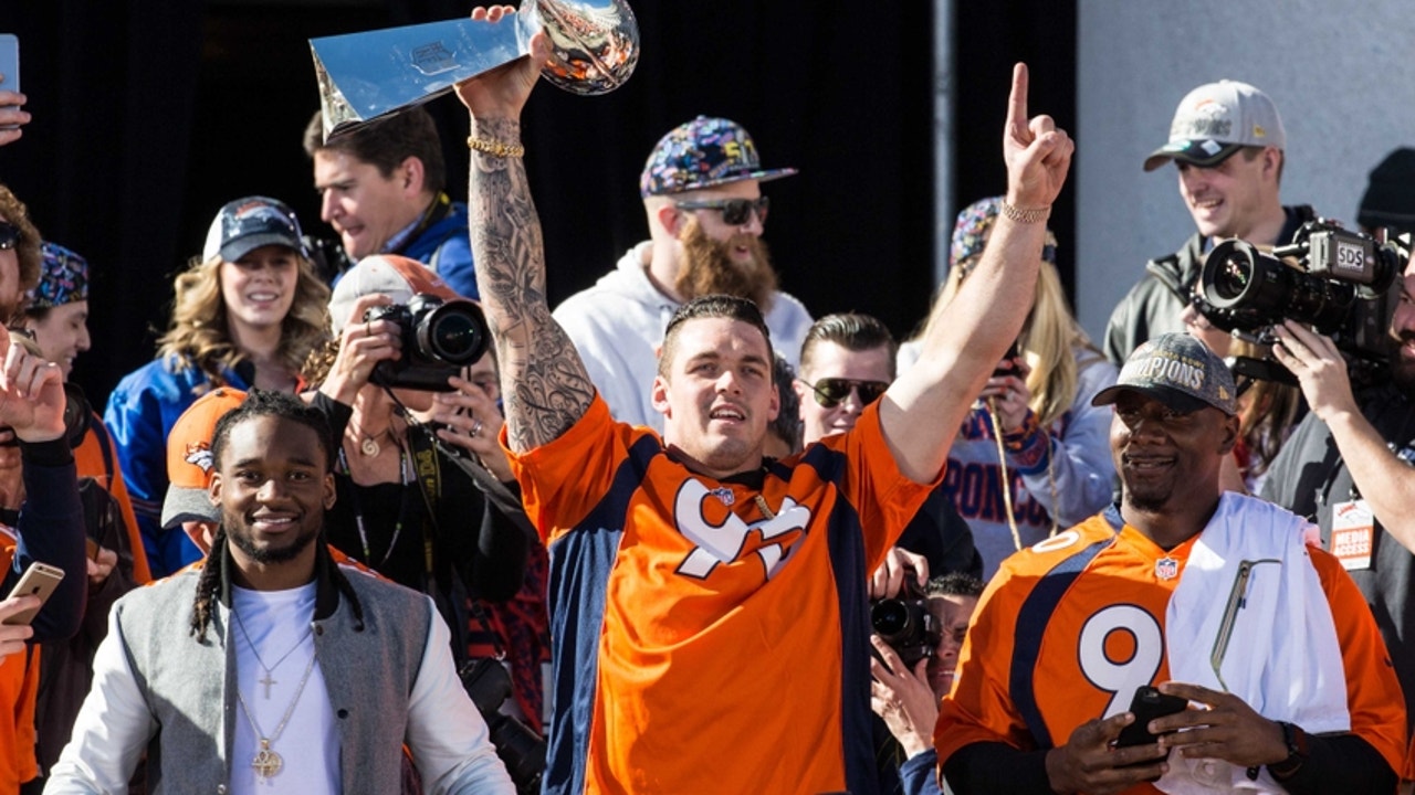 derek wolfe super bowl 0043