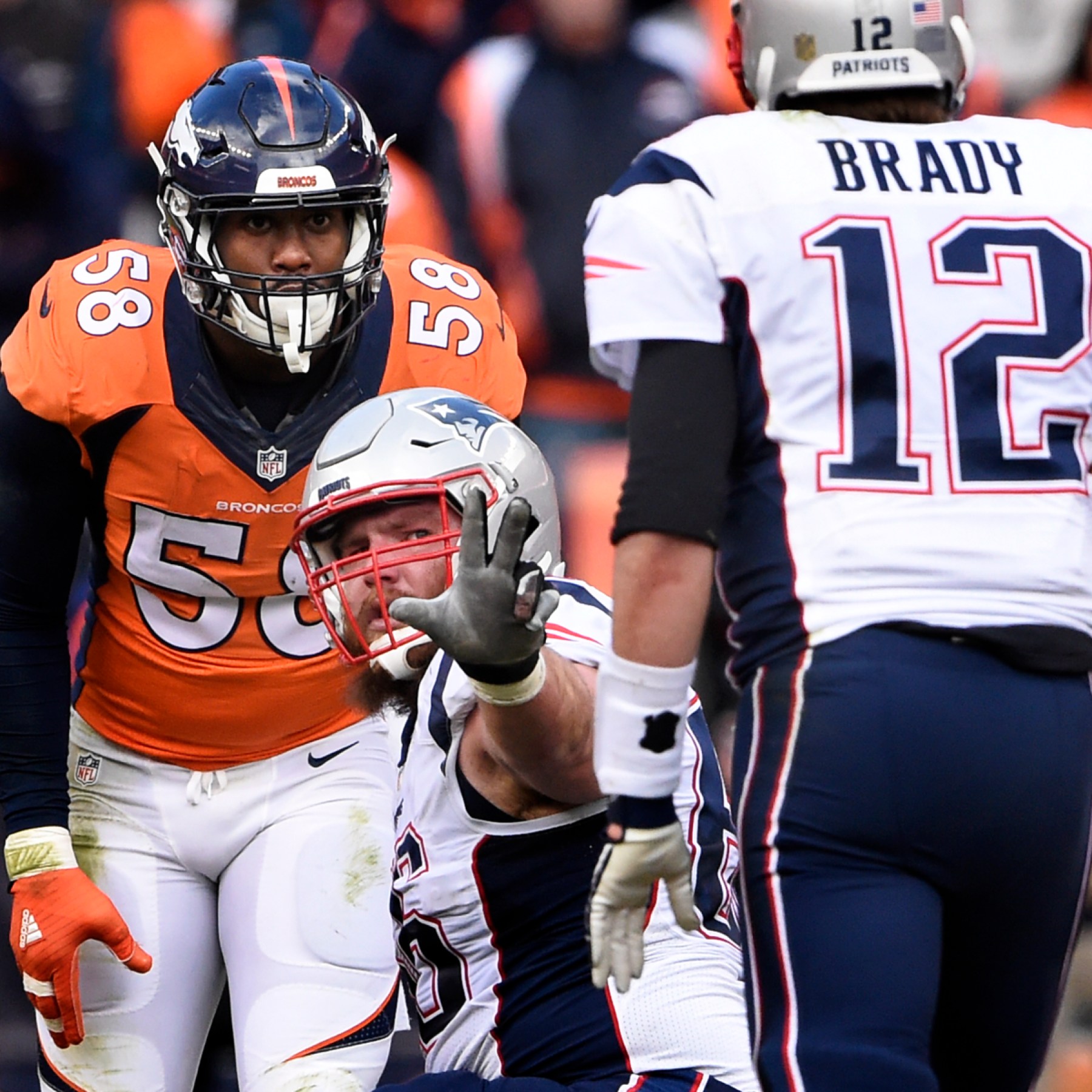 derek wolfe tom brady 0030
