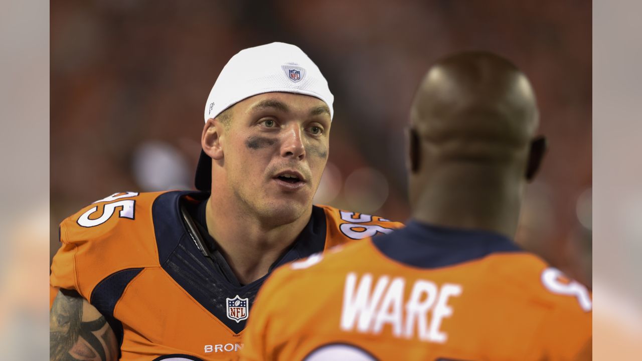 derek wolfe tom brady 0046