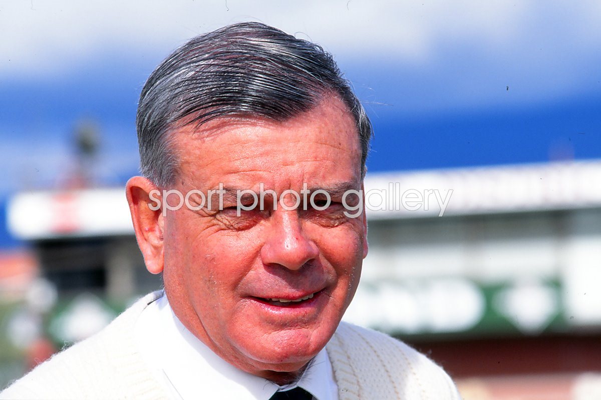 dickie bird 0030