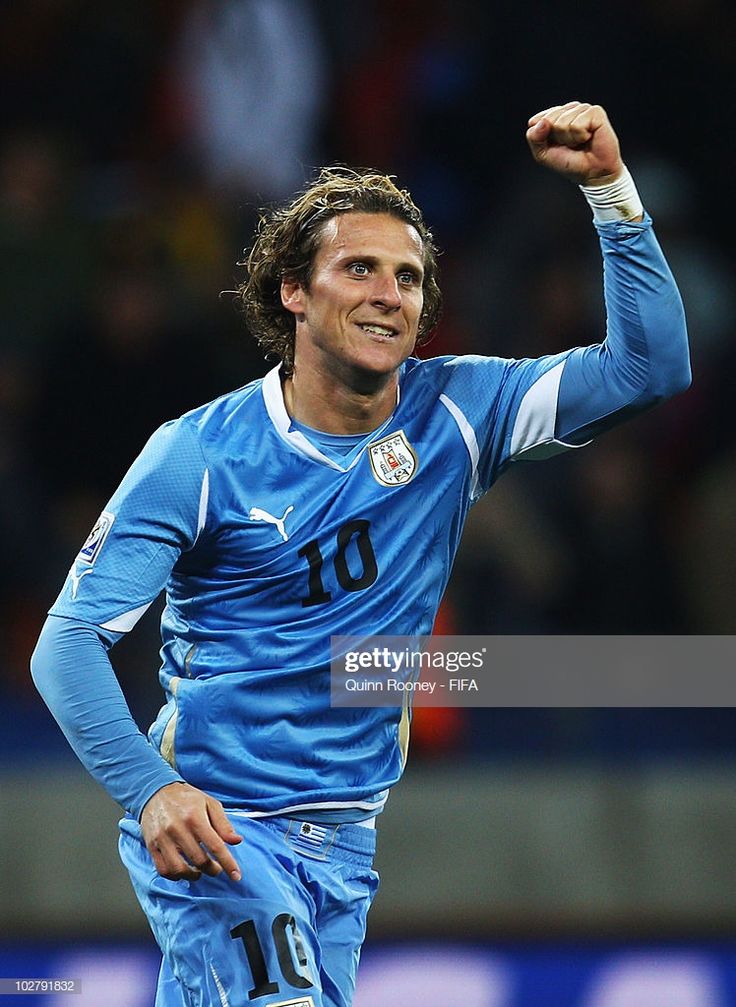 diego forlan 2010 0012