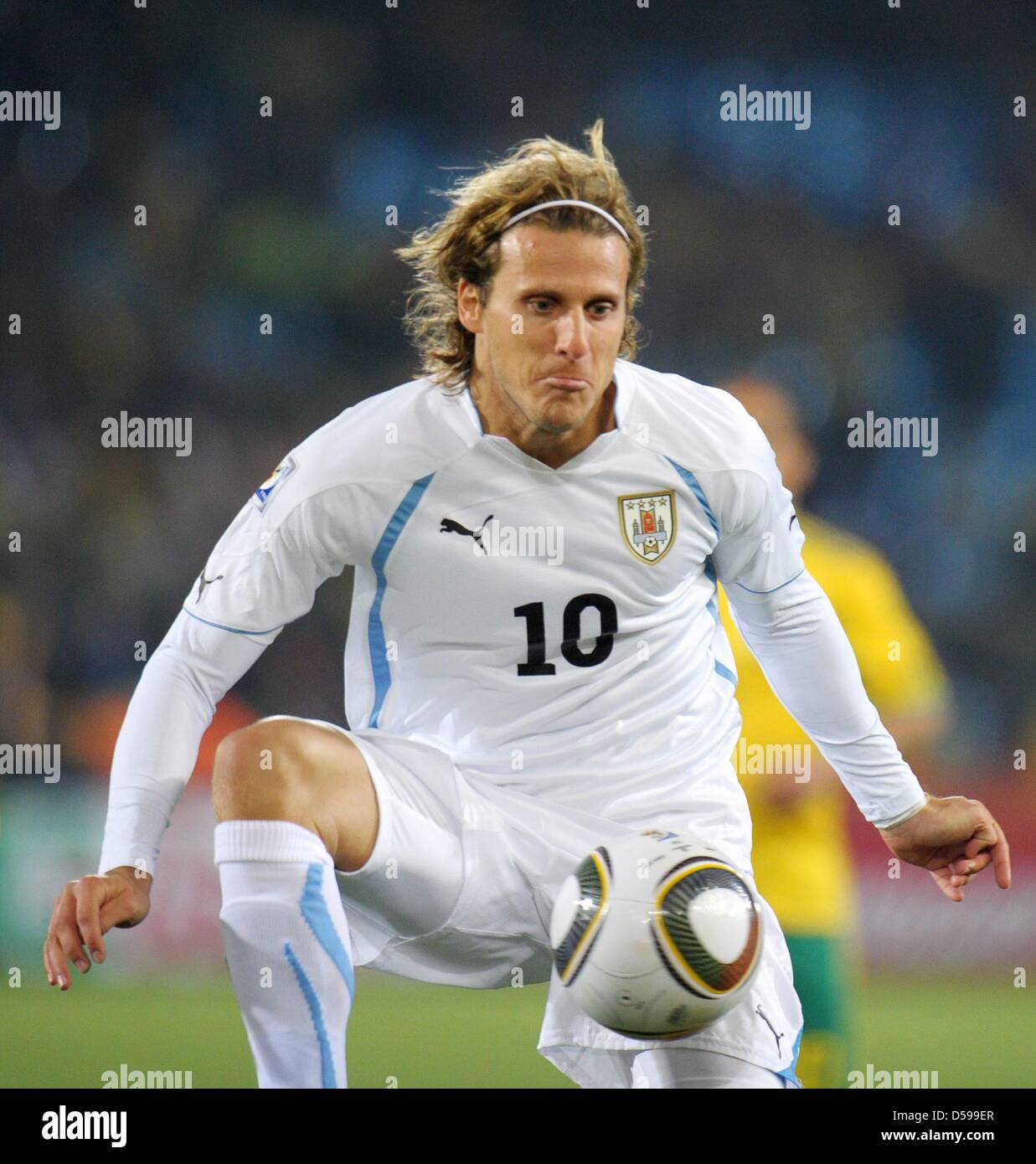 diego forlan 2010 0042