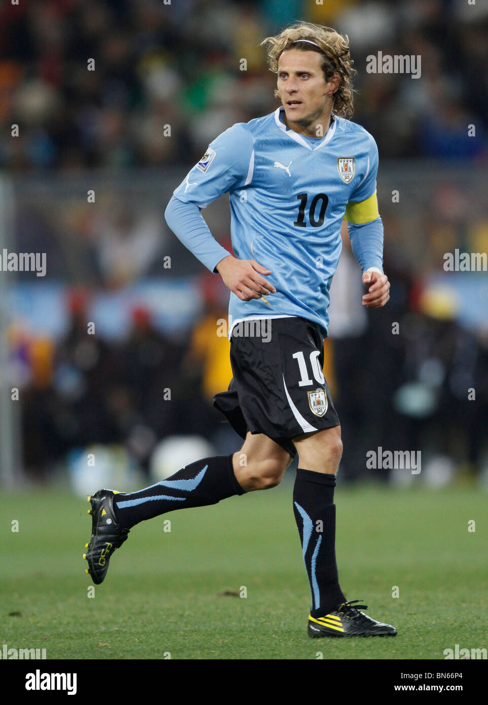 diego forlan 2010 0046
