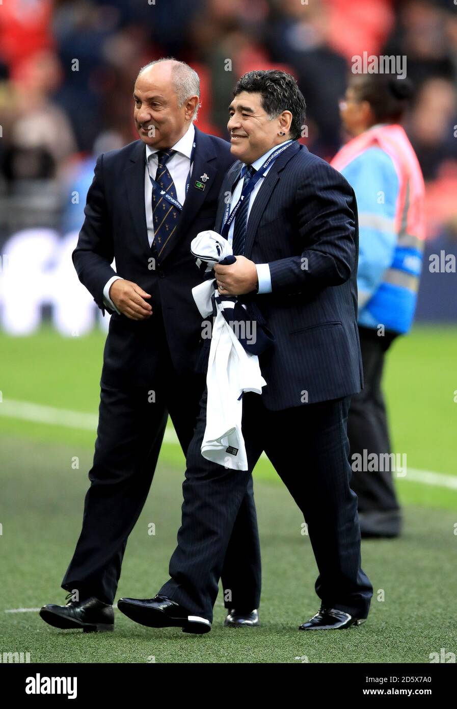 diego maradona tottenham 0010