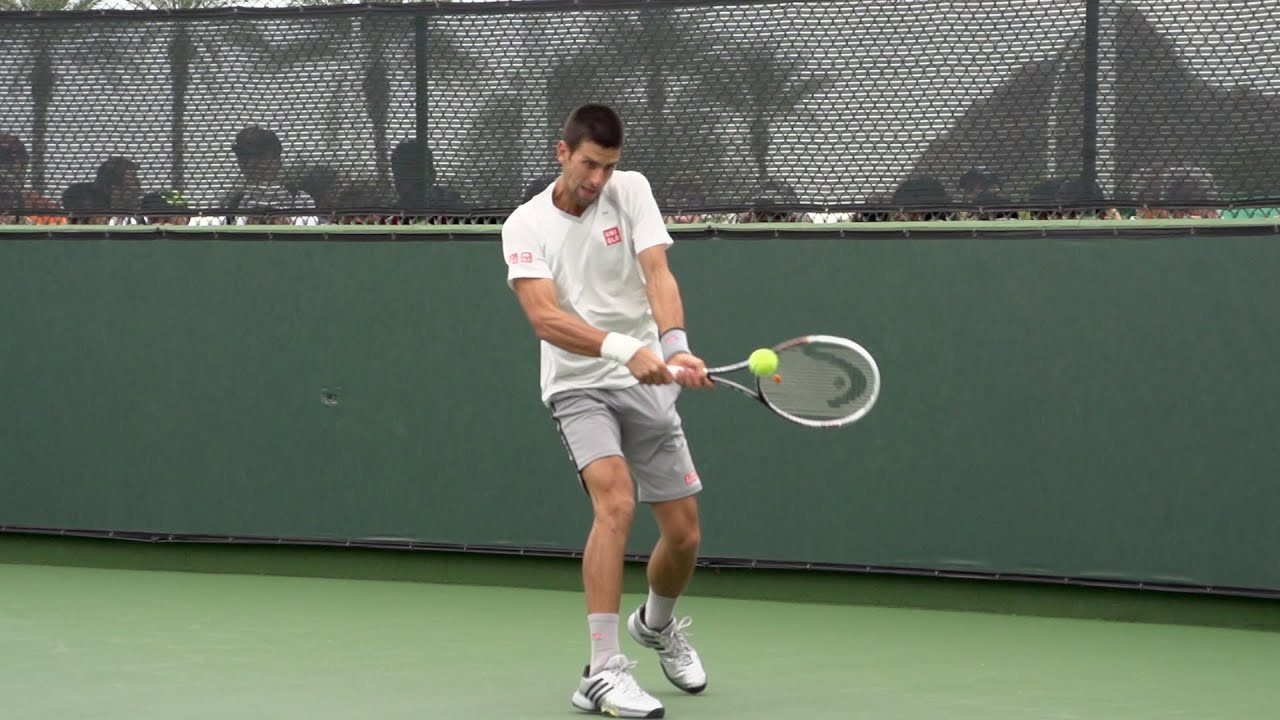 djokovic backhand 0011
