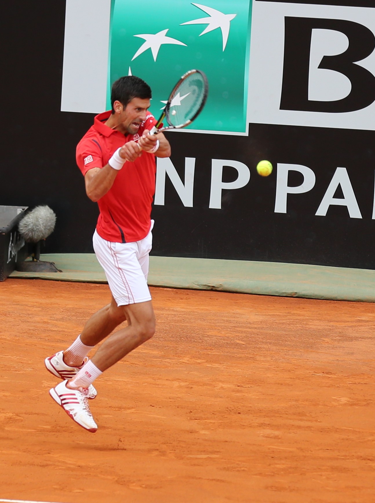djokovic backhand 0020