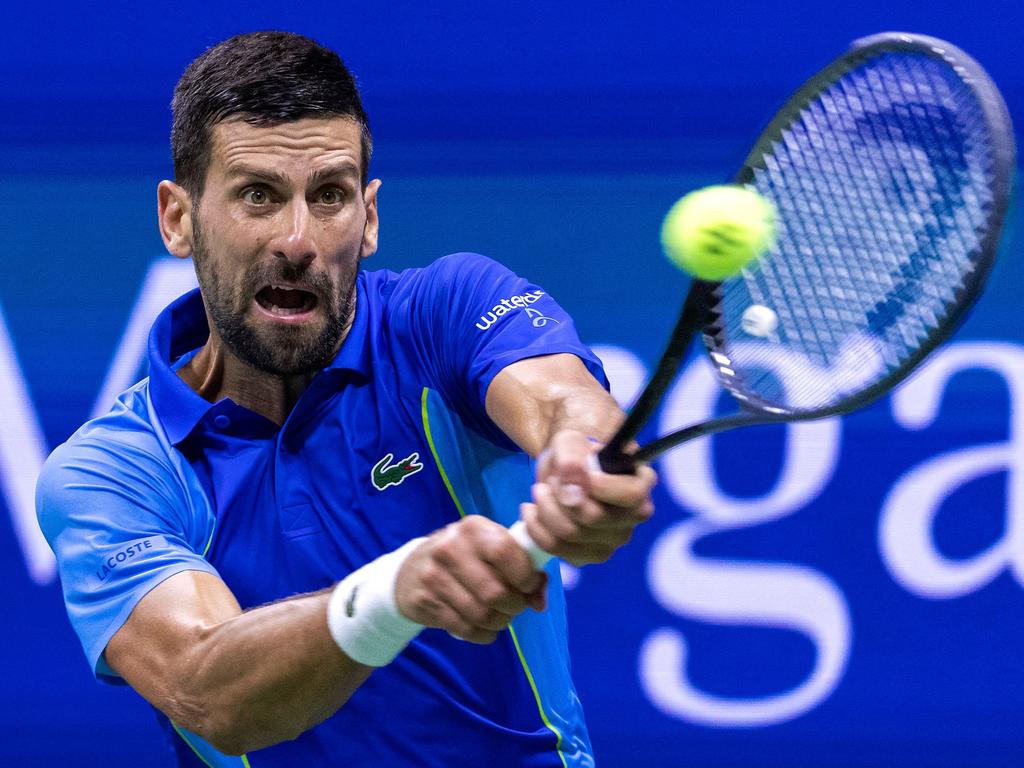 djokovic backhand 0030