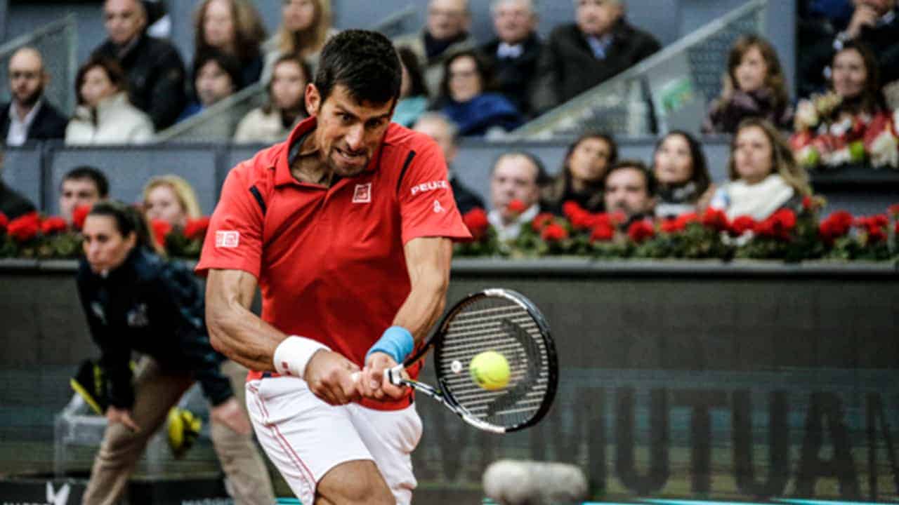 djokovic backhand 0033