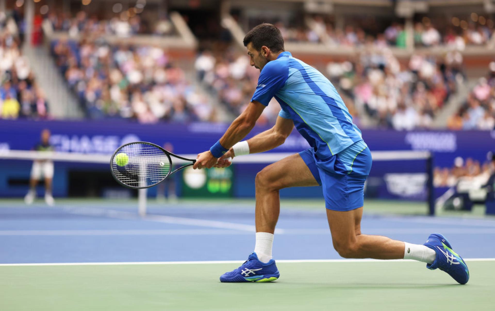 djokovic backhand 0035