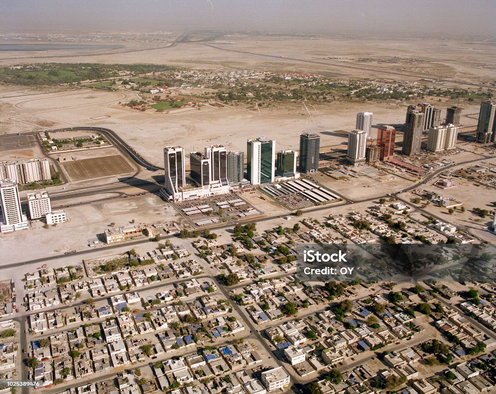 Dubai 1990 economy