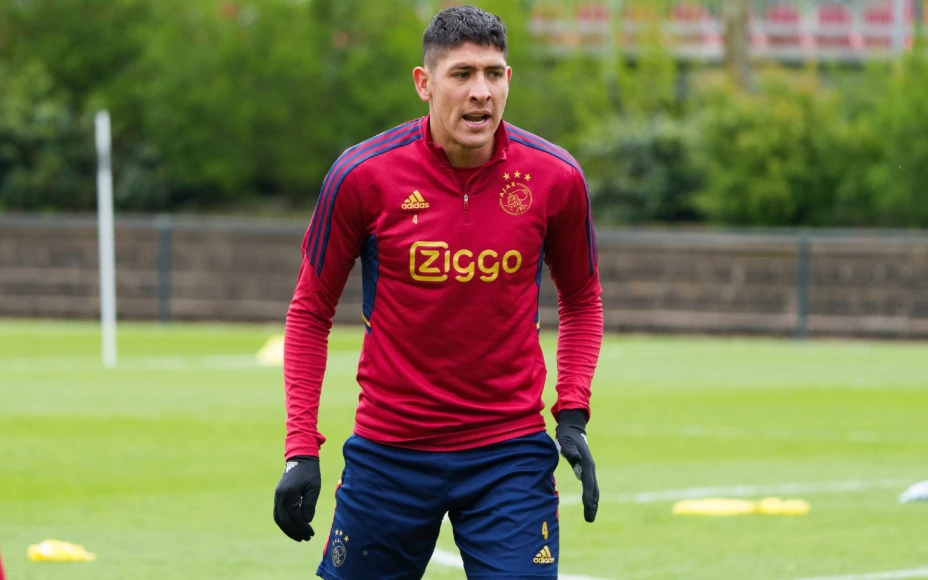 edson alvarez barcelona 0016