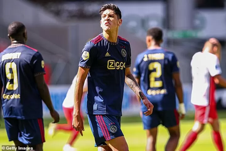 edson alvarez barcelona 0018