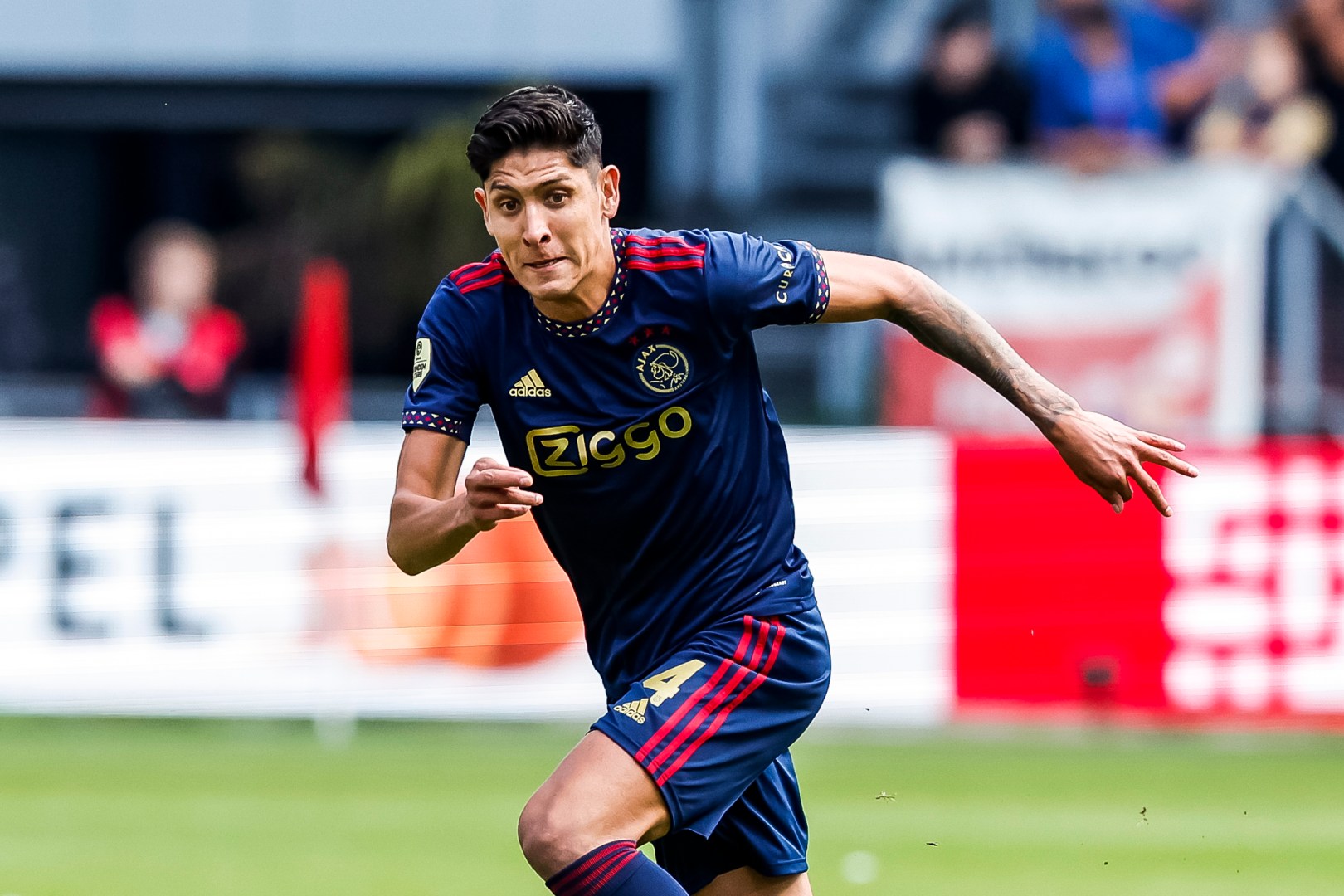 edson alvarez barcelona 0032