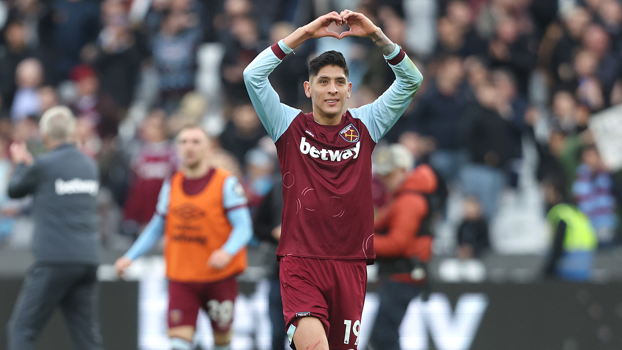 edson alvarez barcelona 0043